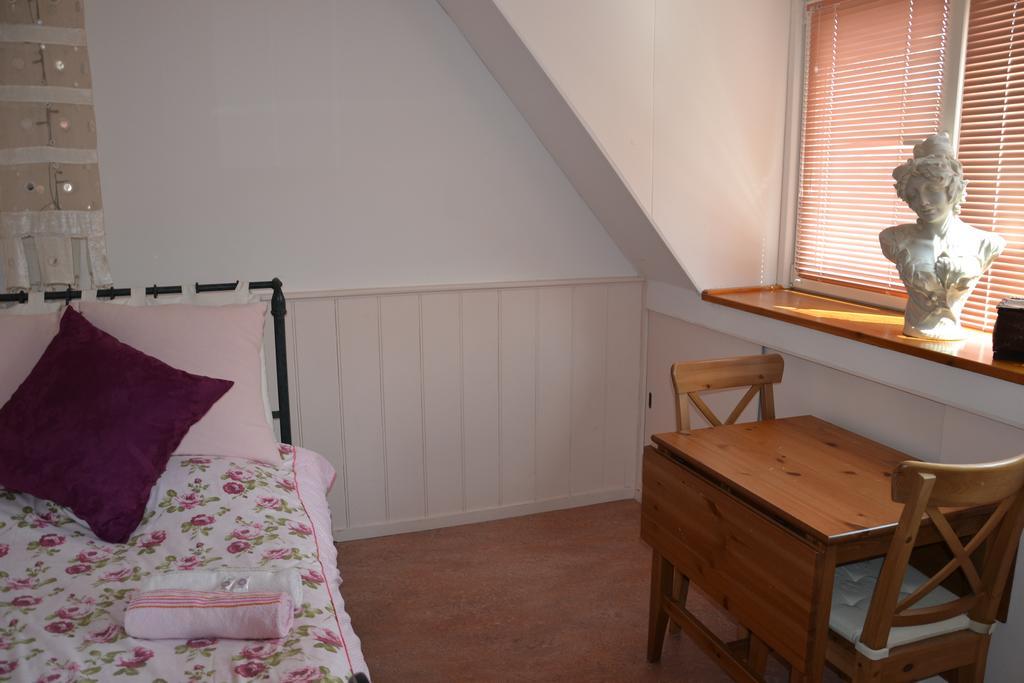 B&B Macbed Checkin-Time 1700-1800 Or Request Before You Book Alkmaar Quarto foto